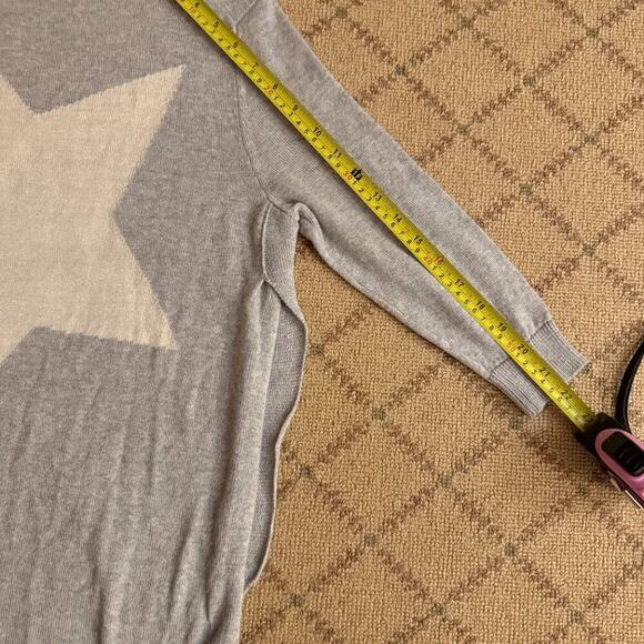 360 Sweater Gray crew neck with white star on back S - Picture 9 of 10